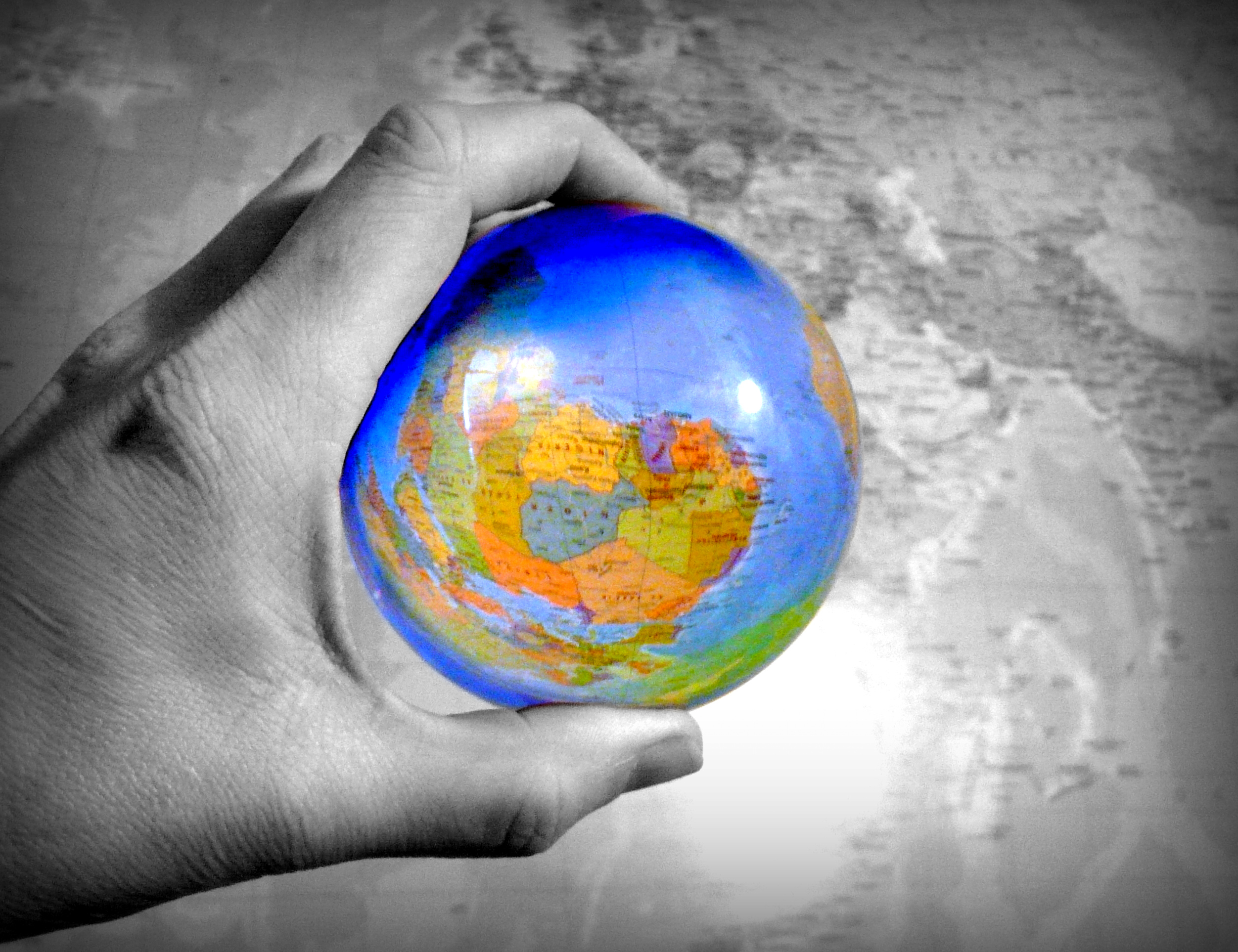 modernisation globalisation and americanisation essay Free essay: kofi annan once said, “arguing against globalization is like arguing against the laws of gravity” globalization is an inevitable phenomenon in. modernisation globalisation and americanisation essay Free essay: kofi annan once said, “arguing against globalization is like arguing against the laws of gravity” globalization is an inevitable phenomenon in.