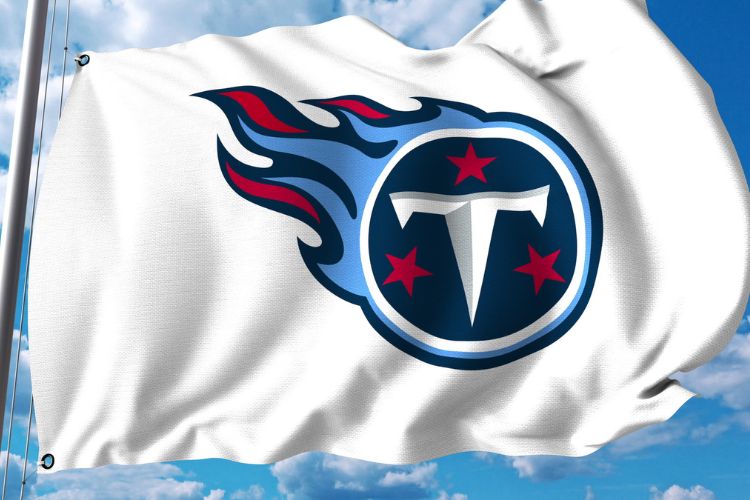 Titan up  Tennessee titans logo, Titans football, Tennessee titans football